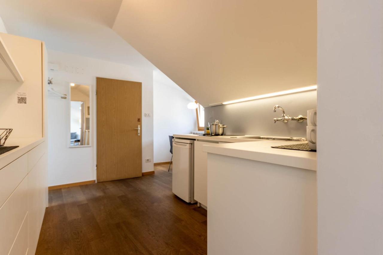 Central Attic - City View Бруніко Екстер'єр фото